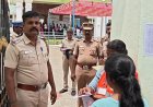 தேசிய அளவில் மருத்துவப் படிப்புகளுக்கான 'நீட்' நுழைவுத் தேர்வு - கோவில்பட்டி மையத்தில் பரிசோதனைக்கு பிறகு உள்ளே அனுமதிக்கப்பட்ட மாணவ - மாணவிகள்